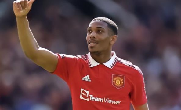 两队过去在 两队过去在